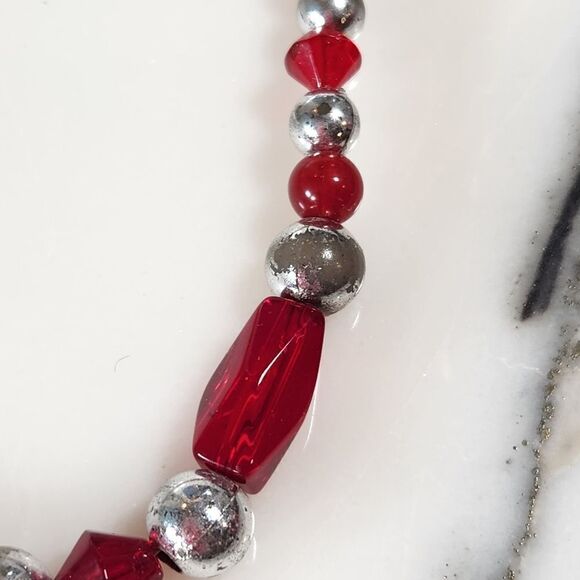 Vintage Long ared & Silver Necklace - Picture 5 of 6